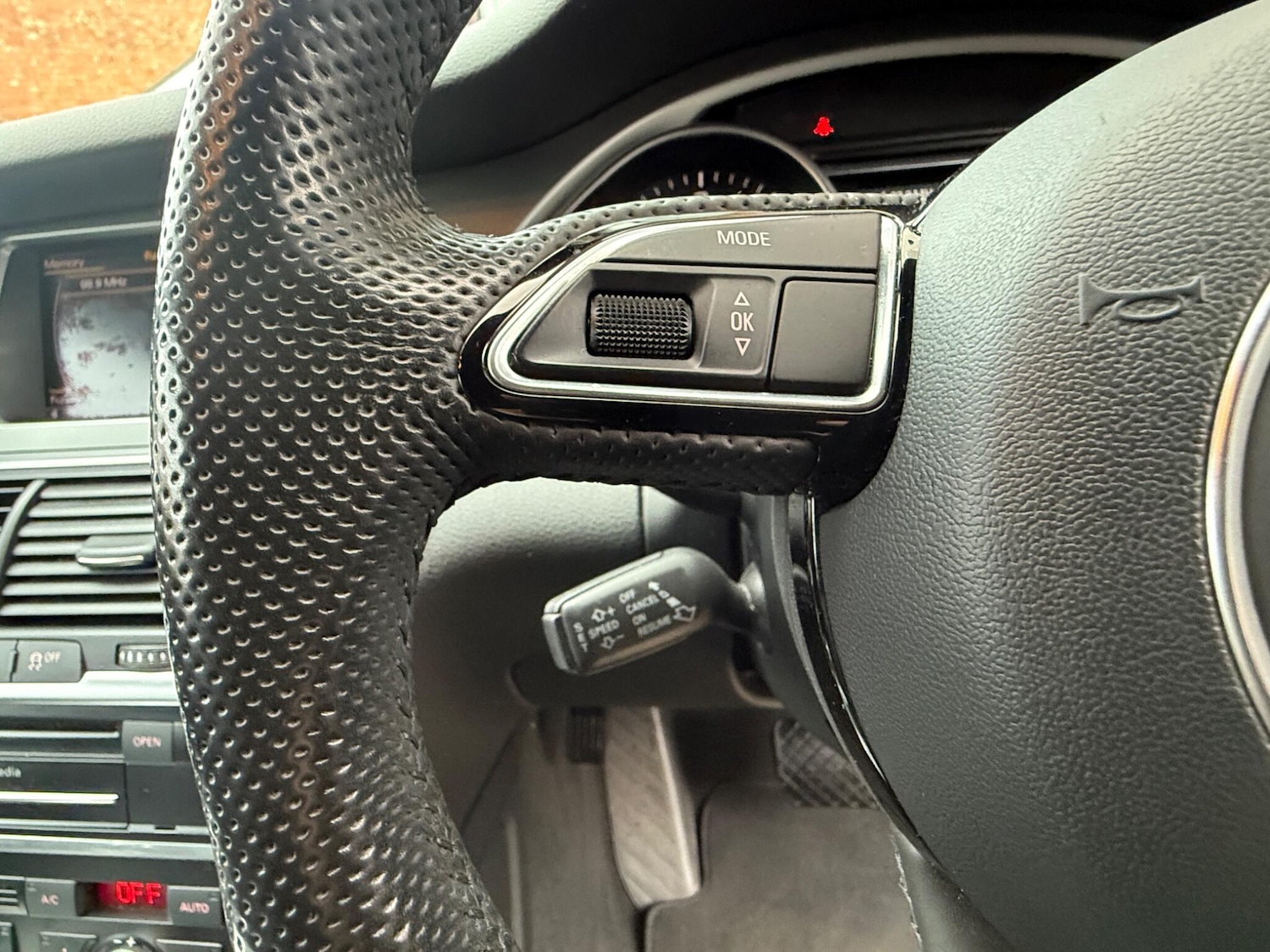 Used Audi Q7 2013 for sale - 76498601: Photo 16