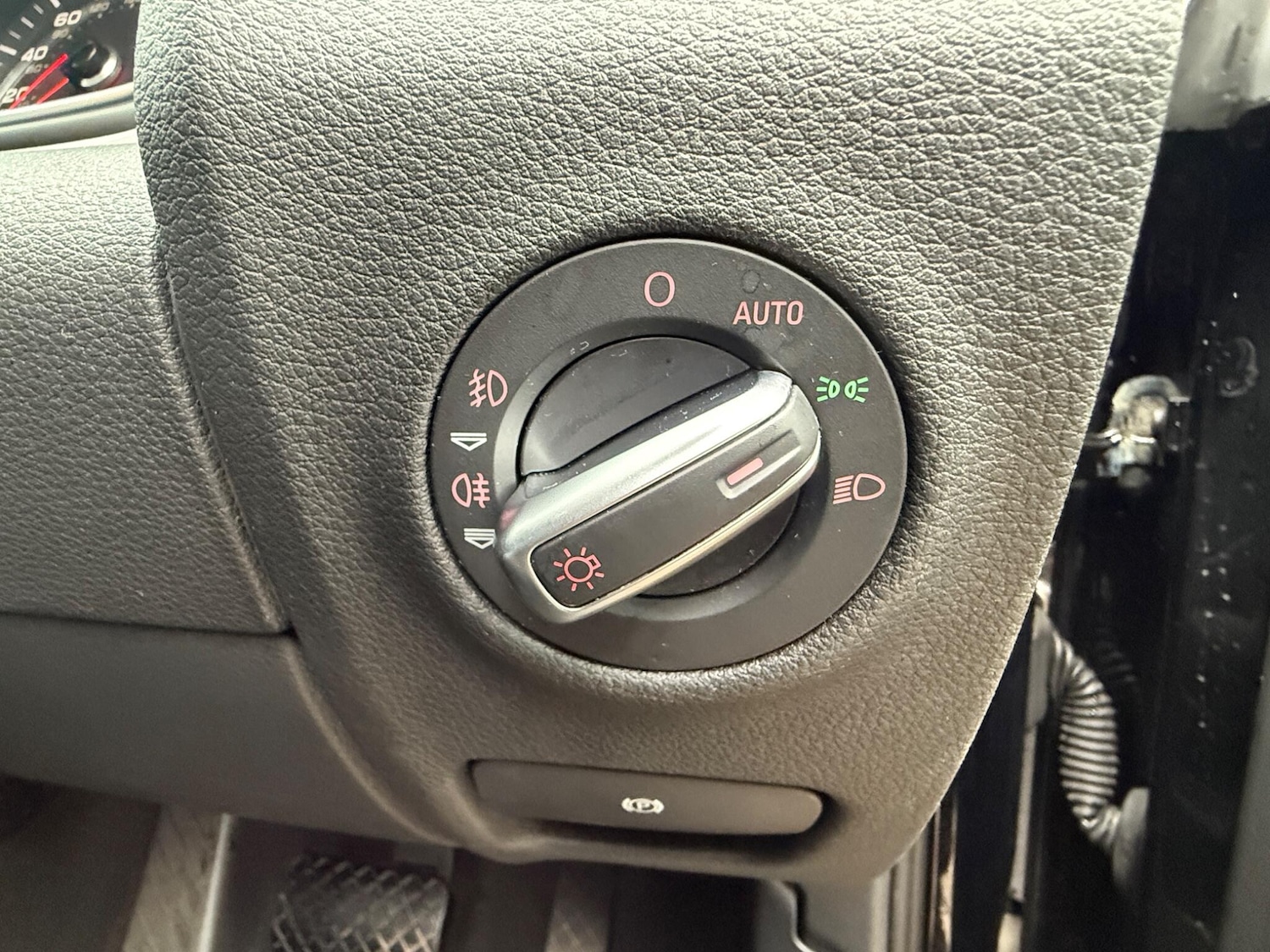 Used Audi Q7 2013 for sale - 76498601: Photo 17