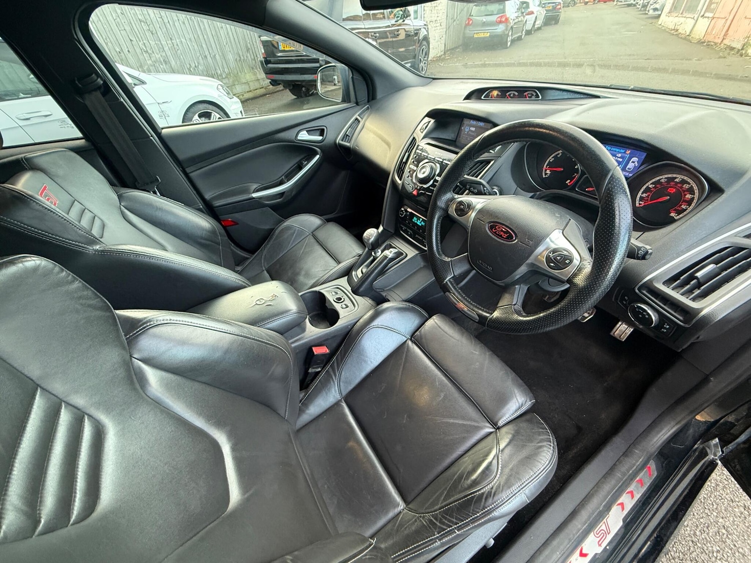 Used Ford Focus 2013 for sale - 77143543: Photo 8