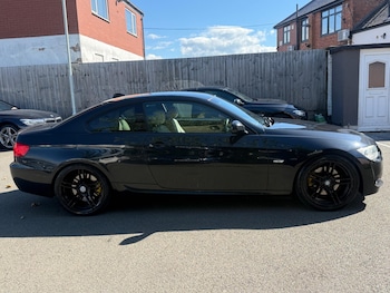 Used BMW 3 Series 2010 for sale - 78842749: Photo