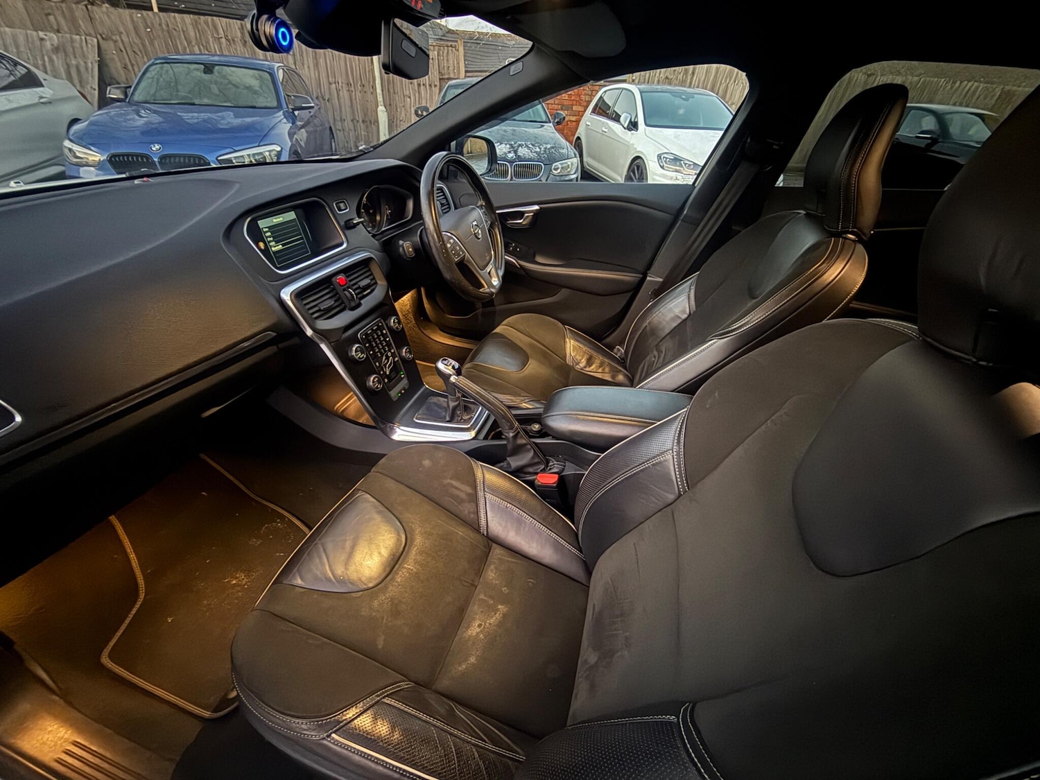 Used Volvo V40 2017 for sale - 77097457: Photo 17