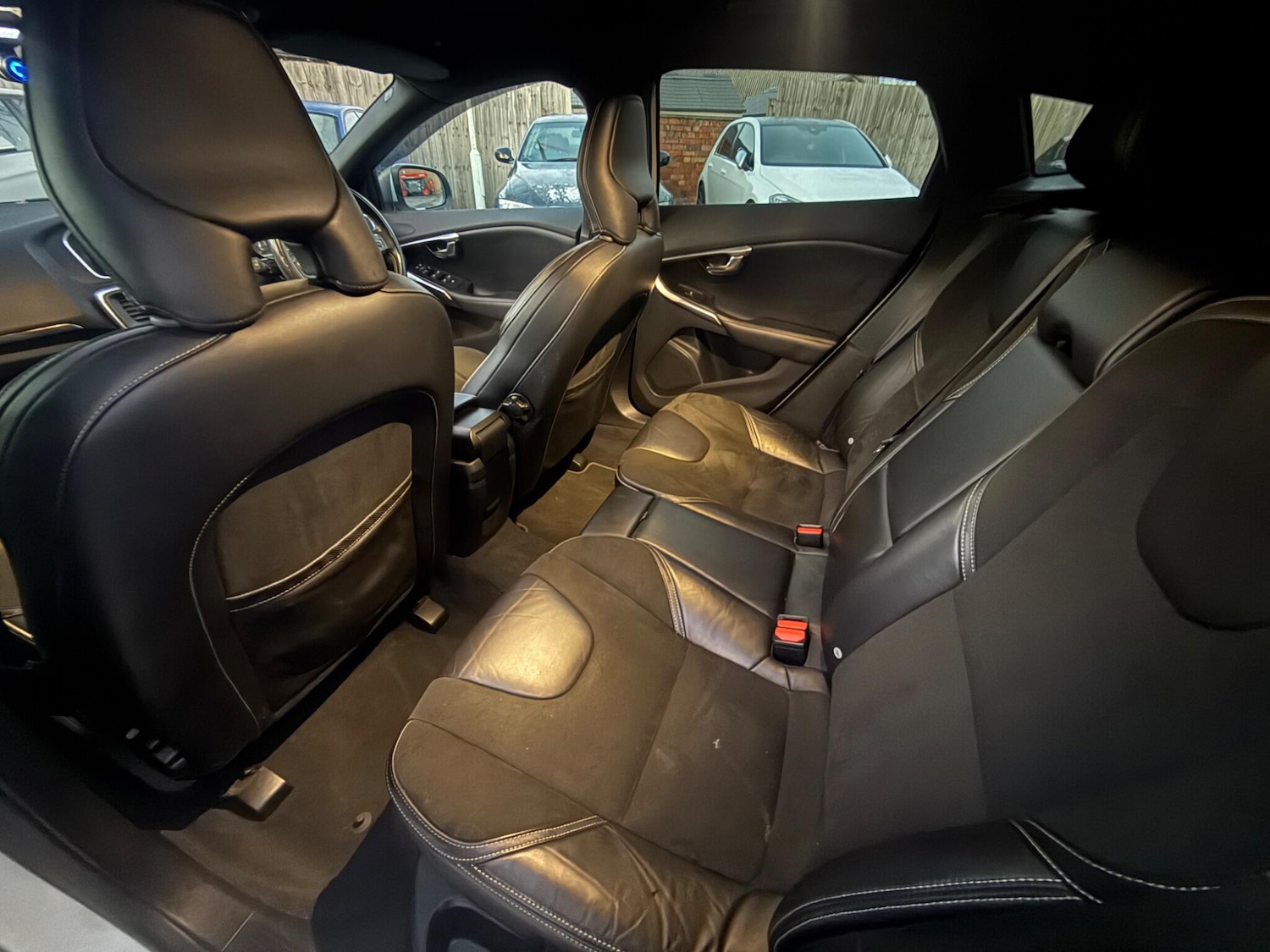 Used Volvo V40 2017 for sale - 77097457: Photo 19