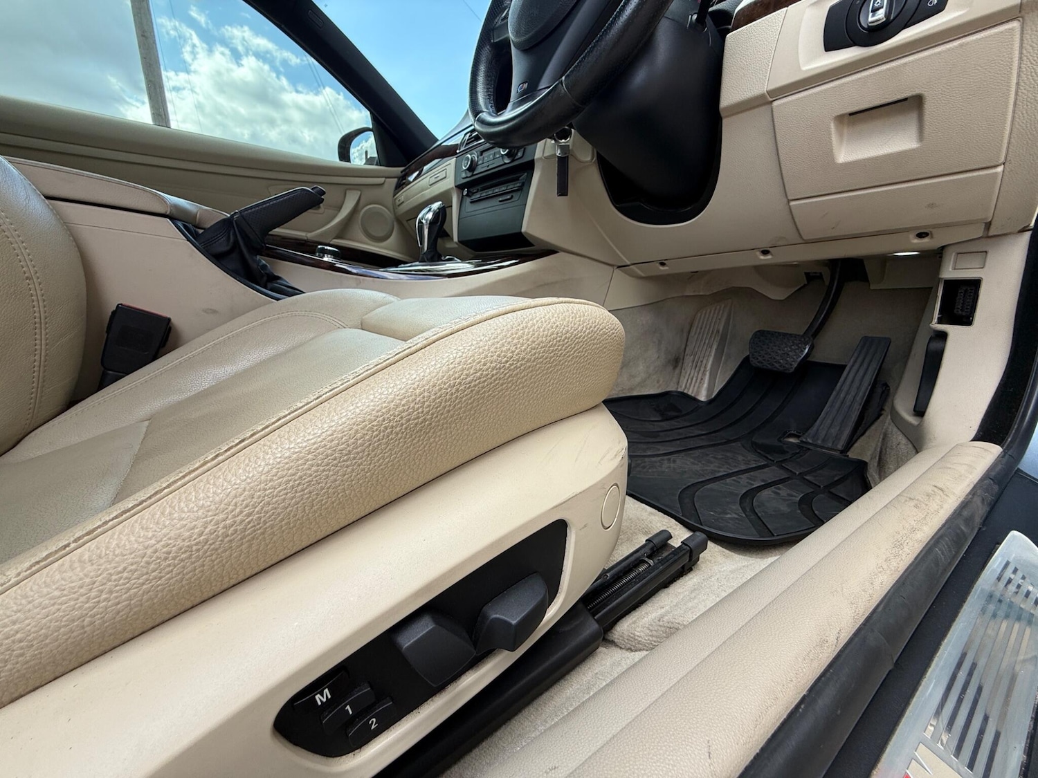 Used BMW 3 Series 2010 for sale - 76158728: Photo 15