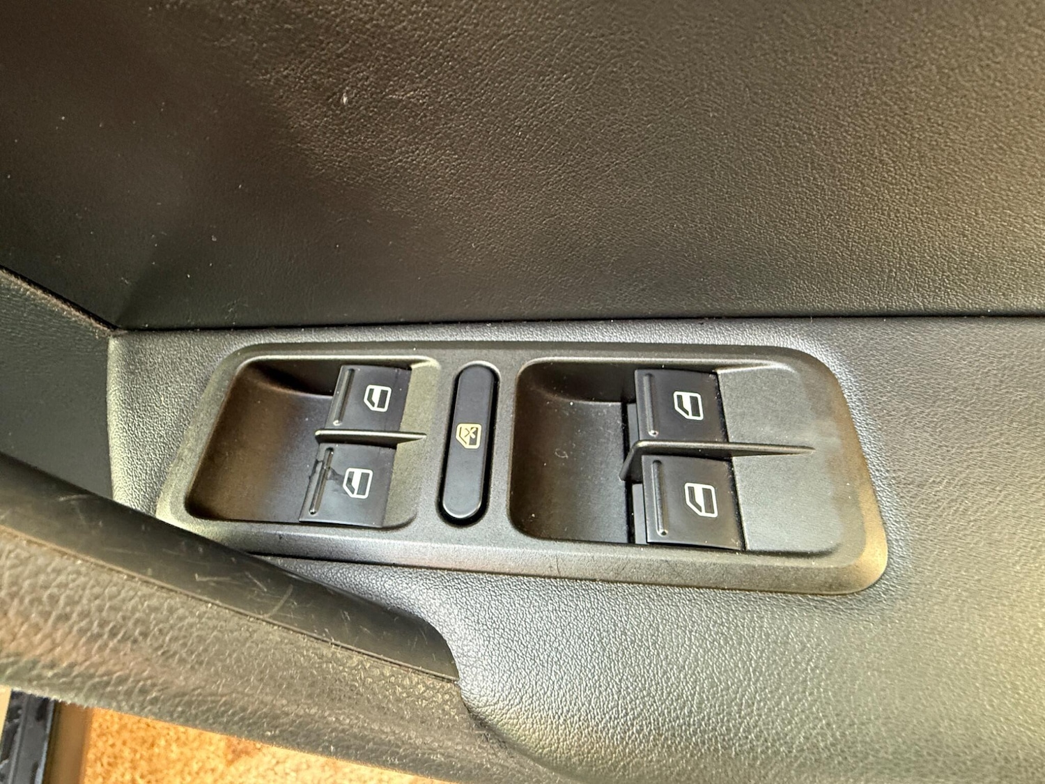 Used Skoda Yeti 2014 for sale - 77016330: Photo 16