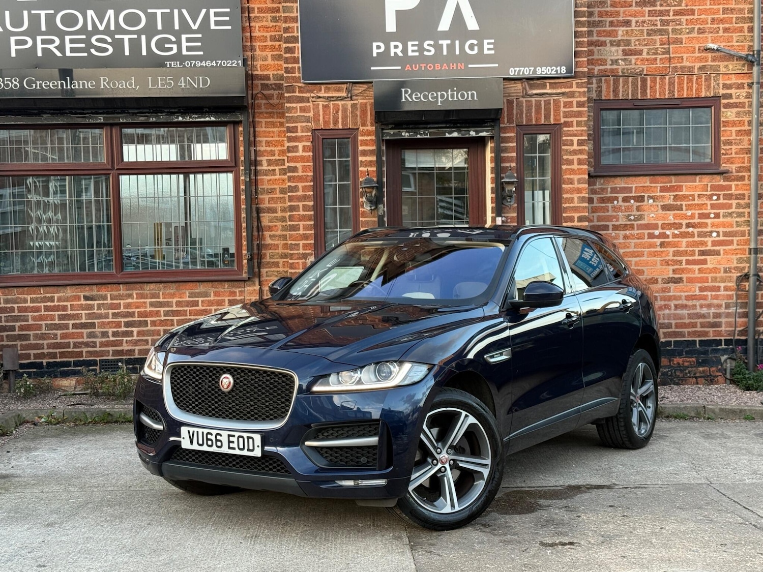Used Jaguar F-Pace 2016 for sale - 76572422: Photo 1