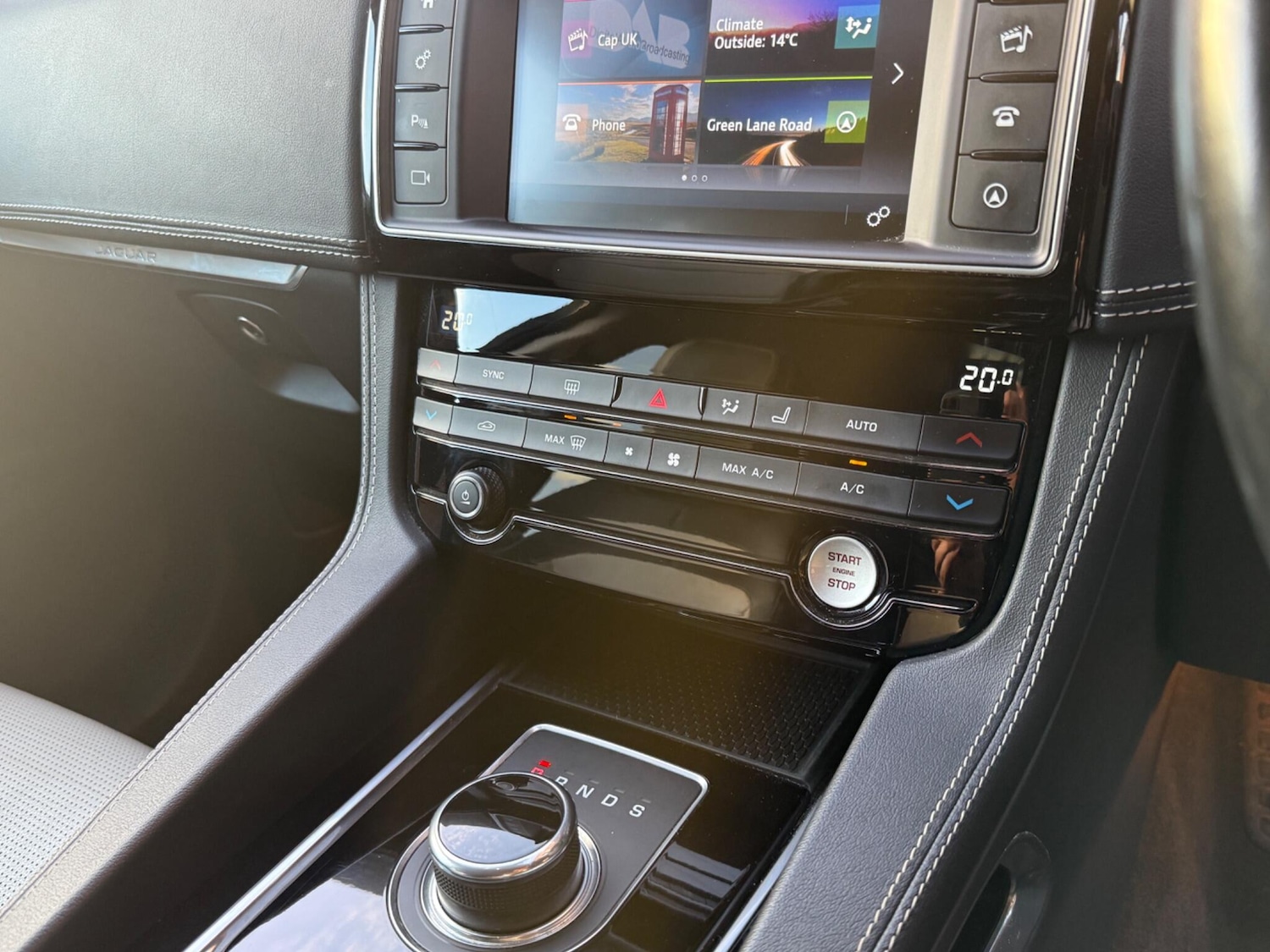 Used Jaguar F-Pace 2016 for sale - 76572422: Photo 13