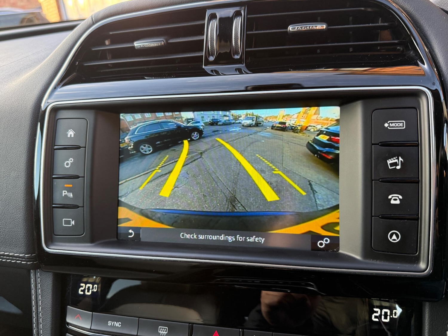 Used Jaguar F-Pace 2016 for sale - 76572422: Photo 17