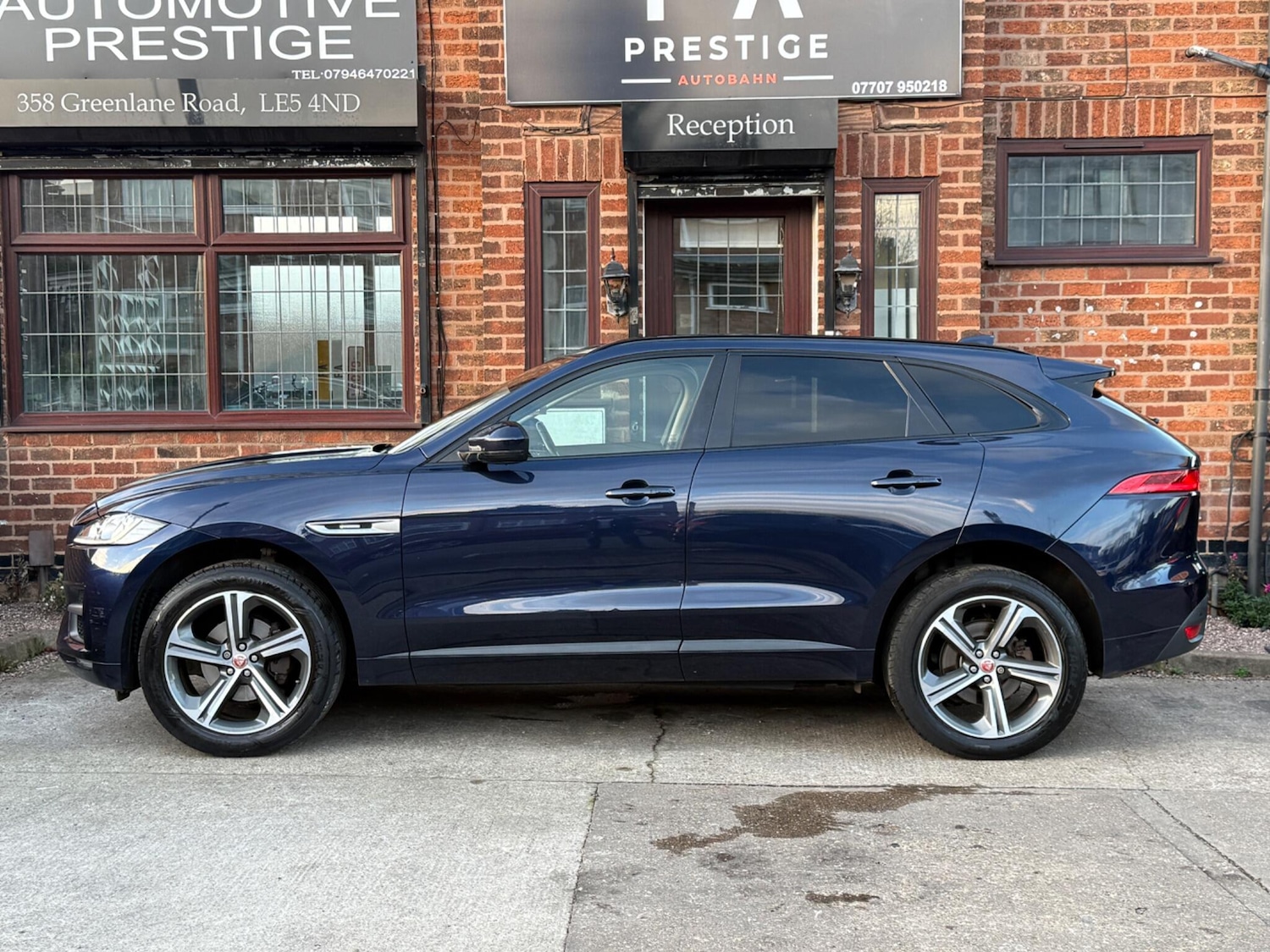 Used Jaguar F-Pace 2016 for sale - 76572422: Photo 4