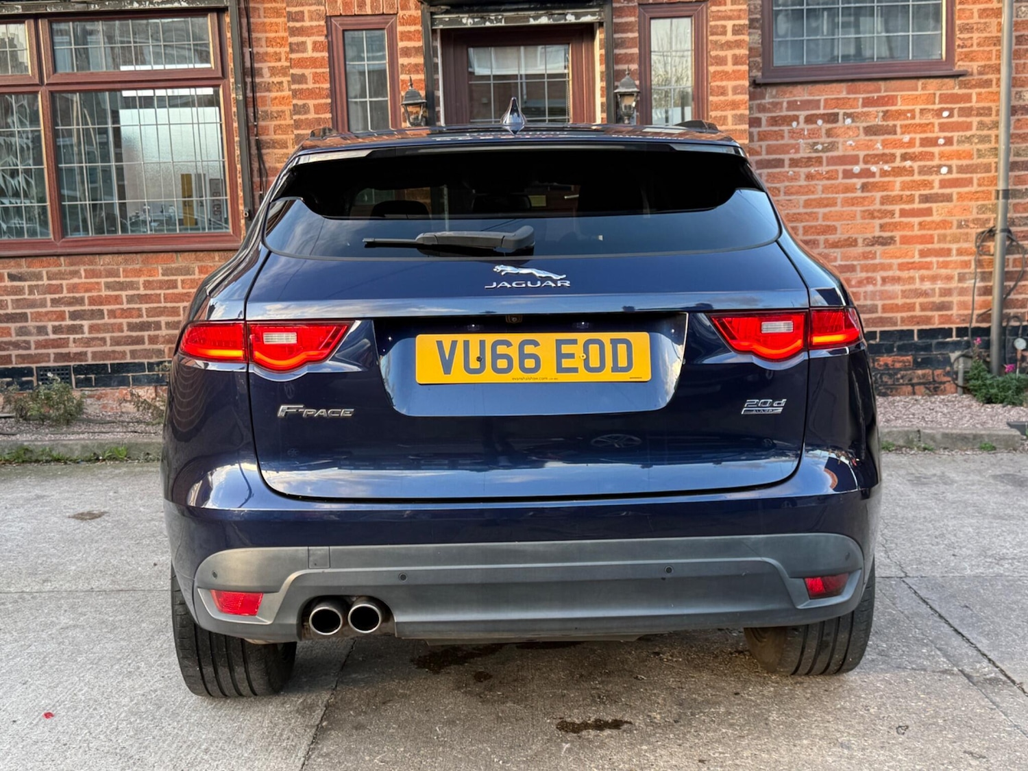 Used Jaguar F-Pace 2016 for sale - 76572422: Photo 7