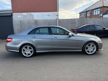 Used Mercedes-Benz E Class 2012 for sale - 78231893: Photo