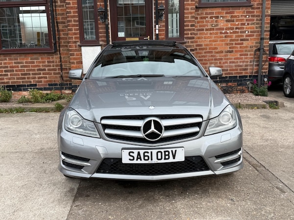 Used Mercedes-Benz C-Class 2011 for sale - 76215541: Photo 3
