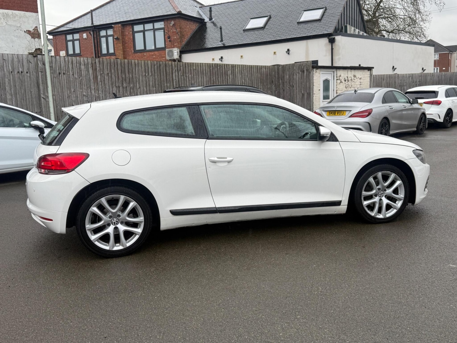 Used Volkswagen Scirocco 2010 for sale - 77537293: Photo 5
