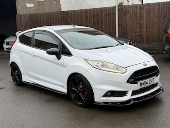 Used Ford Fiesta 2014 for sale - 77468001: Photo