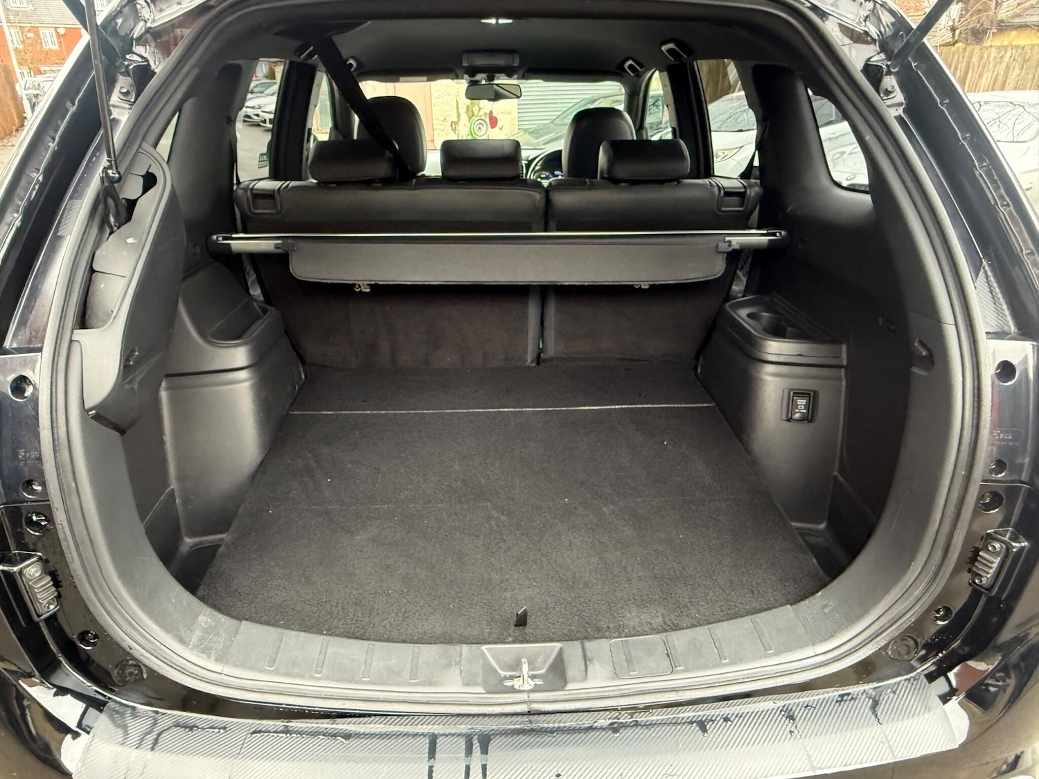 Used Mitsubishi Outlander 2018 for sale - 77892490: Photo 28