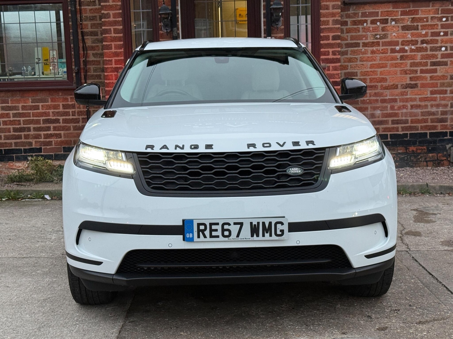 Used Land Rover Range Rover Velar 2017 for sale - 76702298: Photo 3