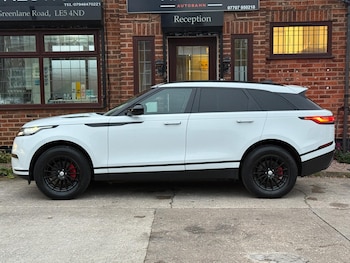Used Land Rover Range Rover Velar 2017 for sale - 76702298: Photo