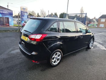 Used Ford Grand C-Max 2011 for sale - 77237788: Photo