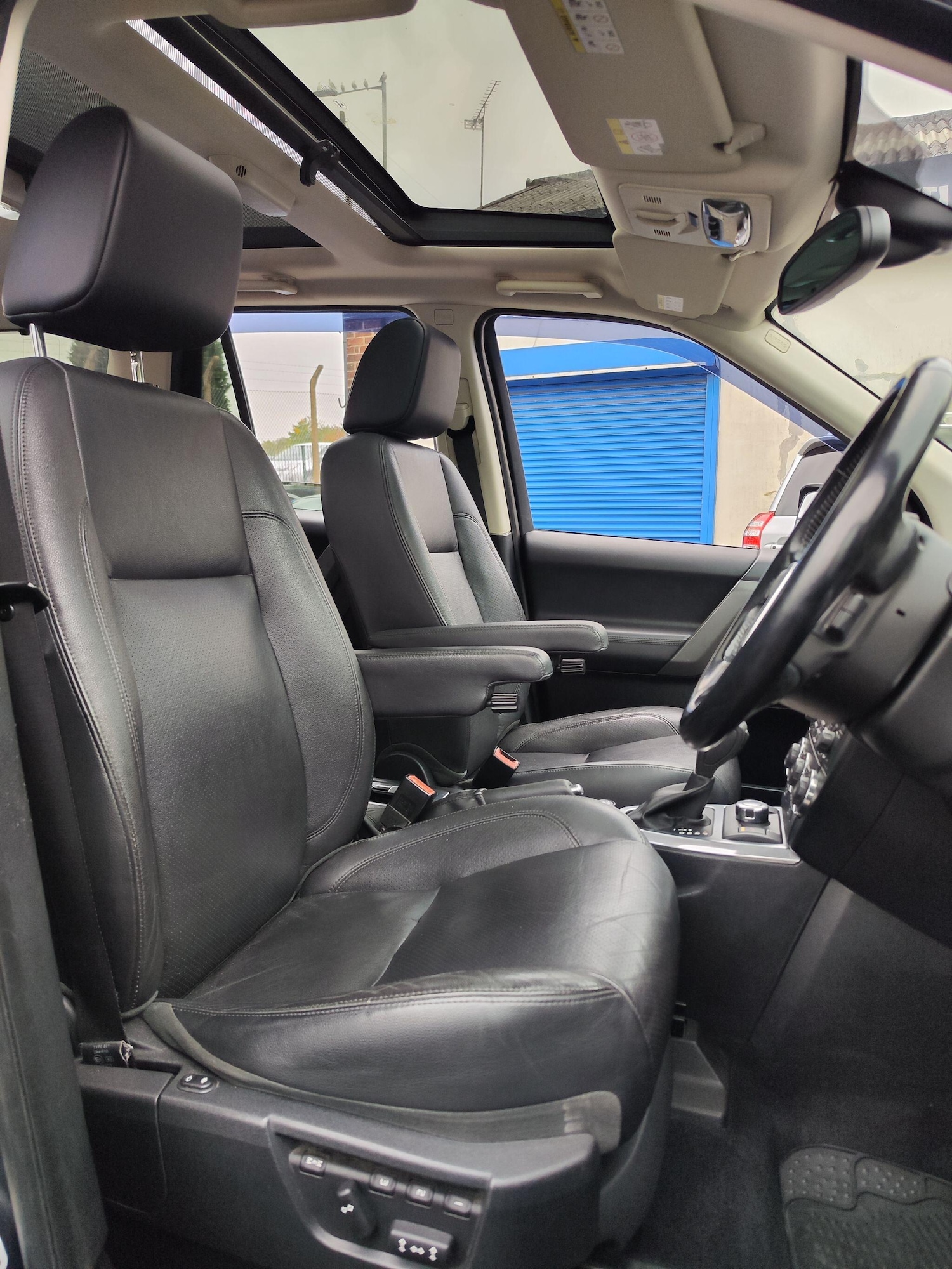 Used Land Rover Freelander 2 2010 for sale - 76314910: Photo 13