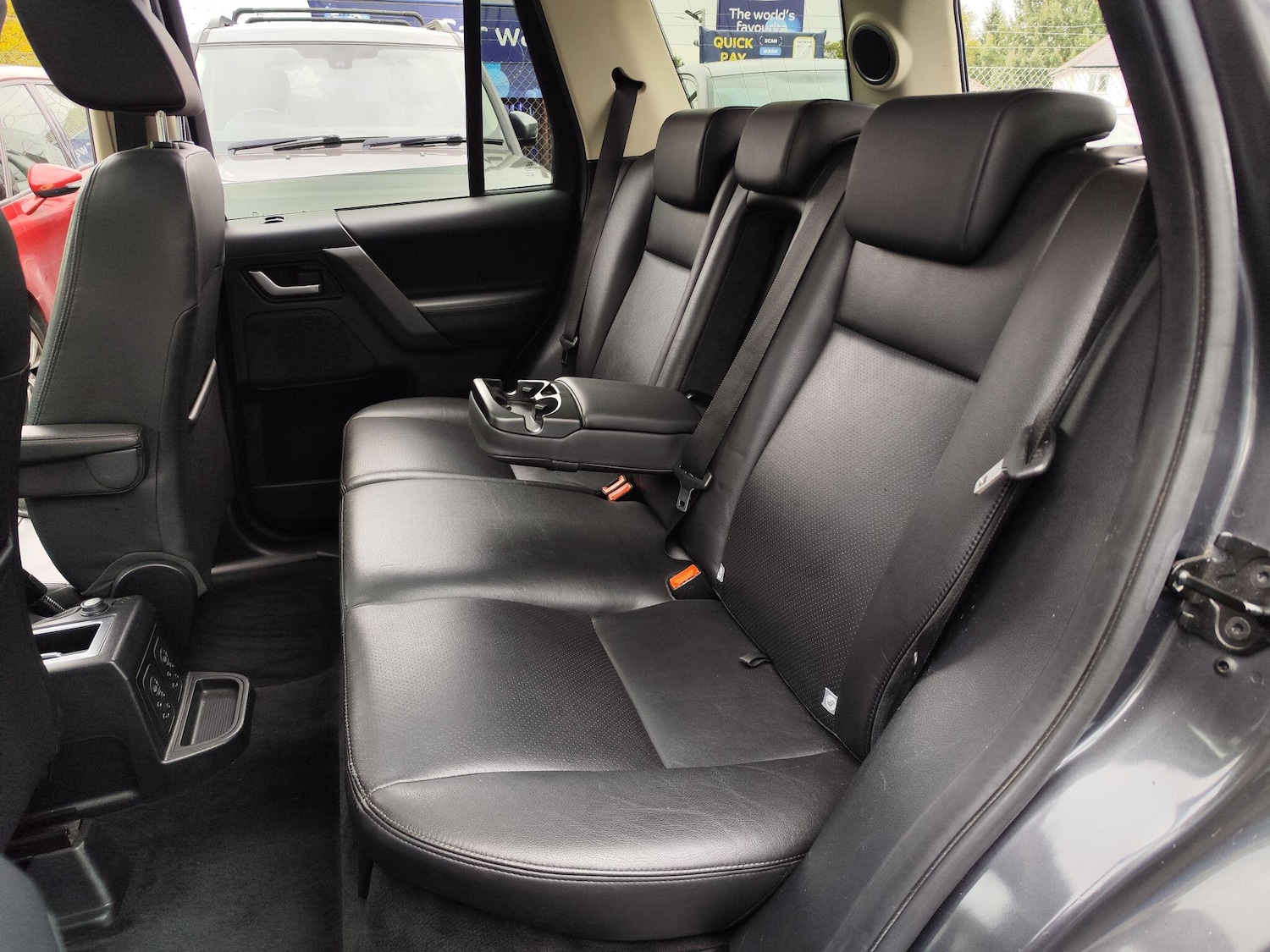 Used Land Rover Freelander 2 2010 for sale - 76314910: Photo 16