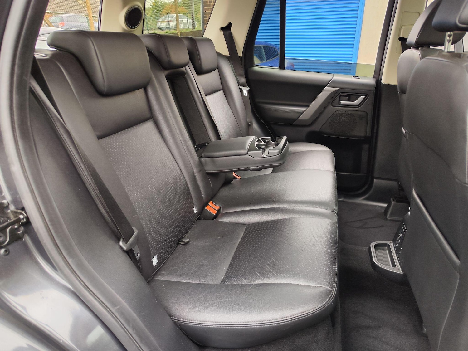 Used Land Rover Freelander 2 2010 for sale - 76314910: Photo 17