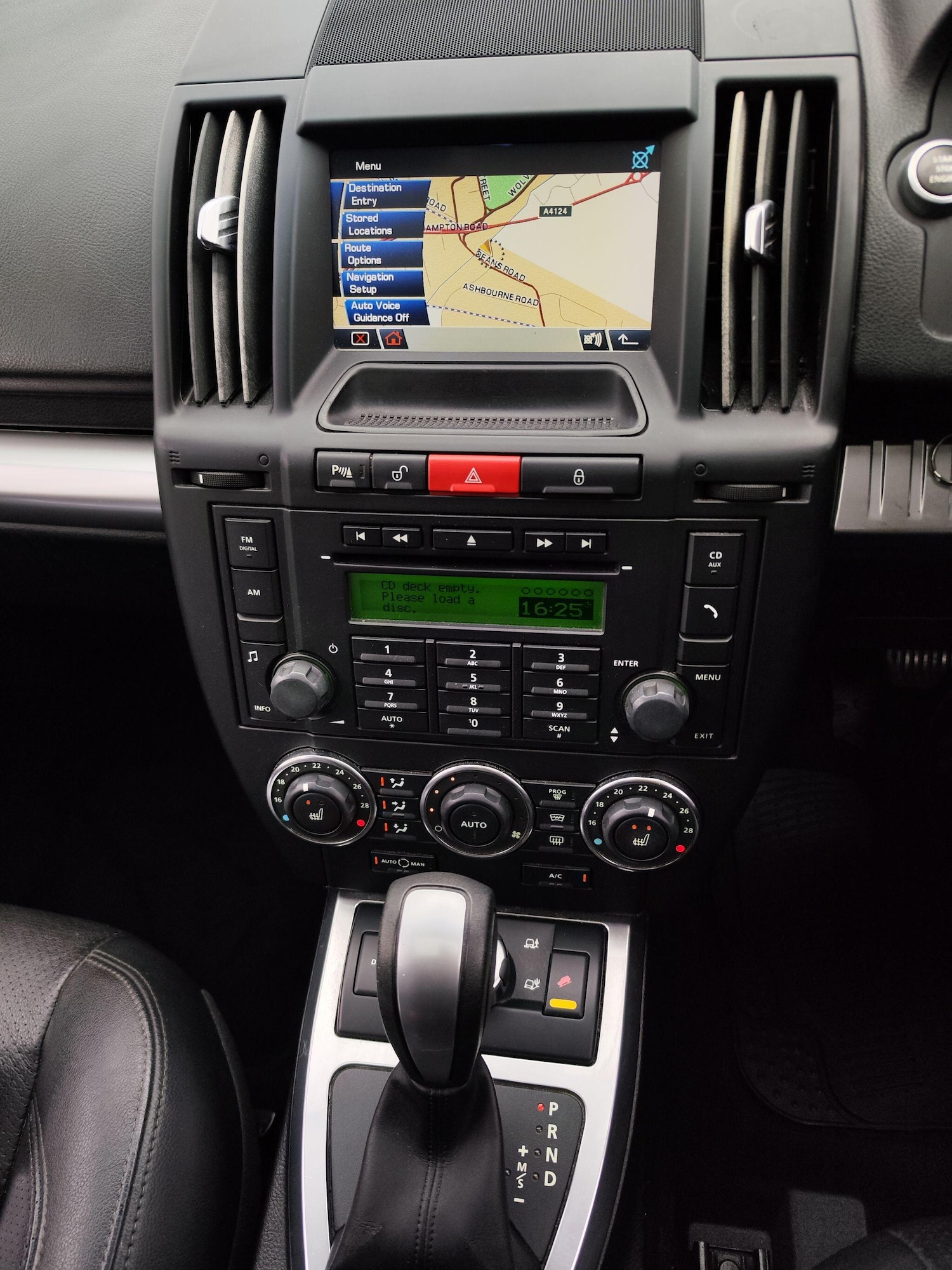 Used Land Rover Freelander 2 2010 for sale - 76314910: Photo 21