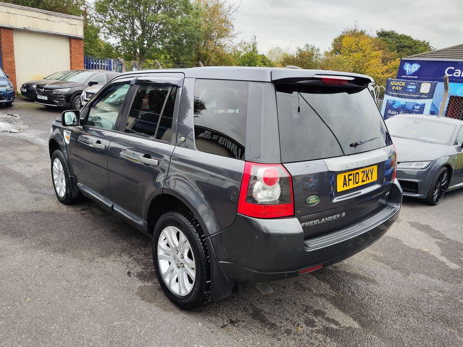 Used Land Rover Freelander 2 2010 for sale - 76314910: Photo 9