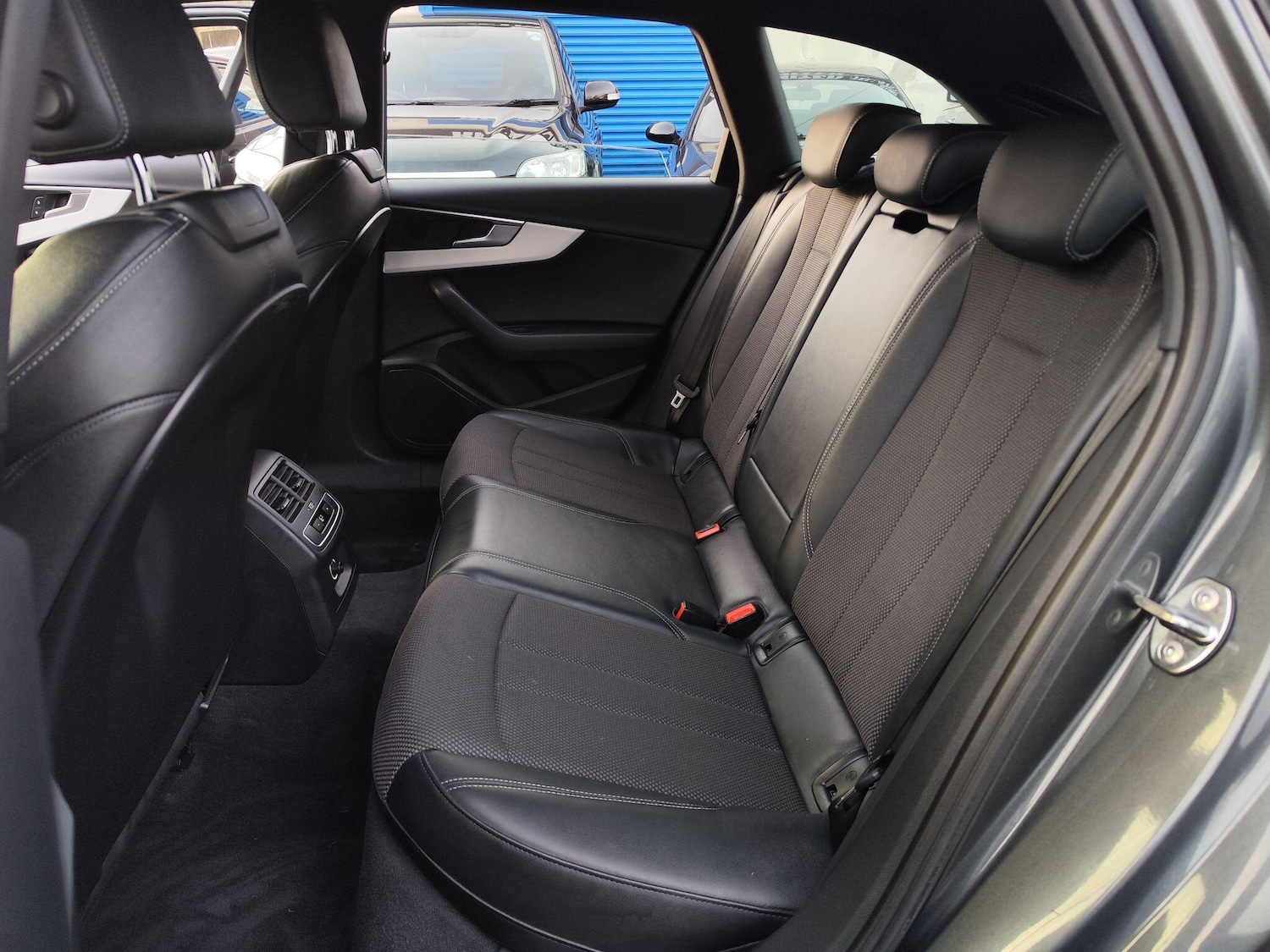 Used Audi A4 2016 for sale - 76485643: Photo 13