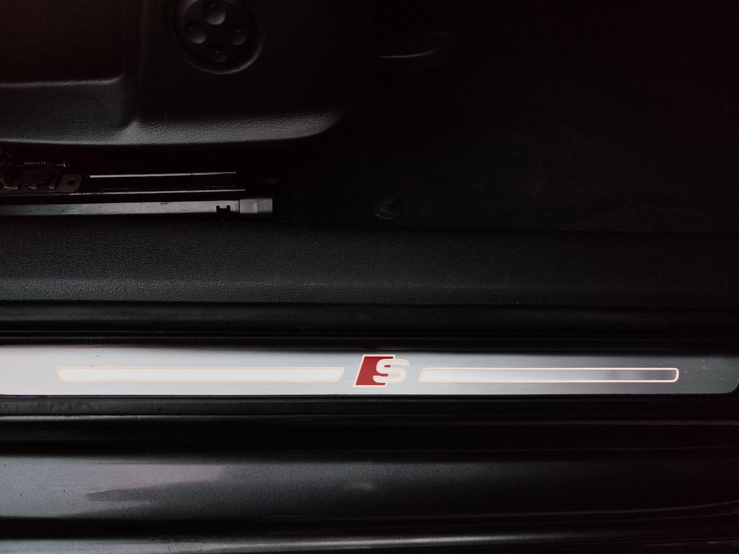 Used Audi A4 2016 for sale - 76485643: Photo 27