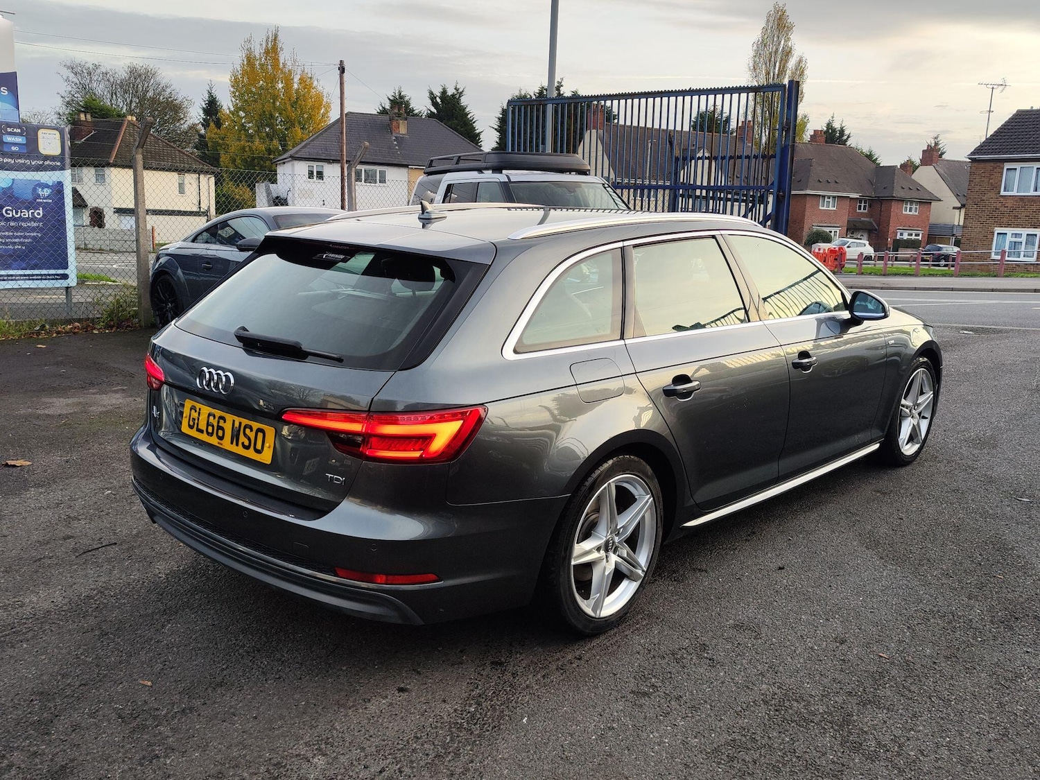 Used Audi A4 2016 for sale - 76485643: Photo 4