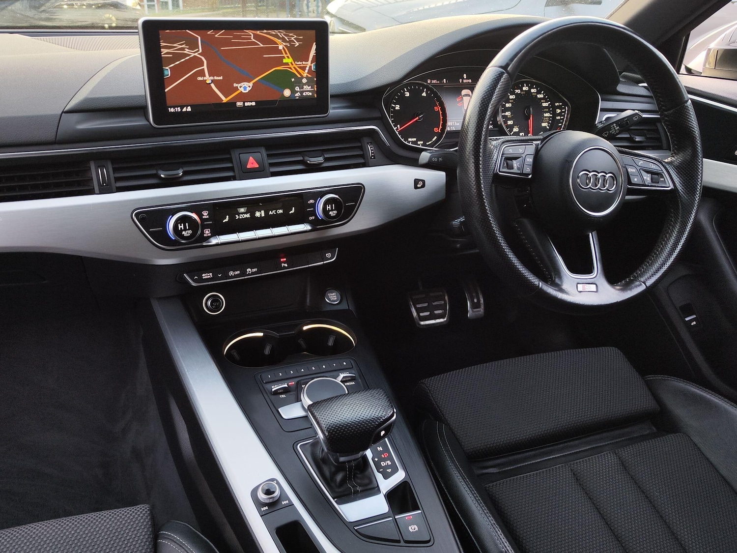 Used Audi A4 2016 for sale - 76485643: Photo 9