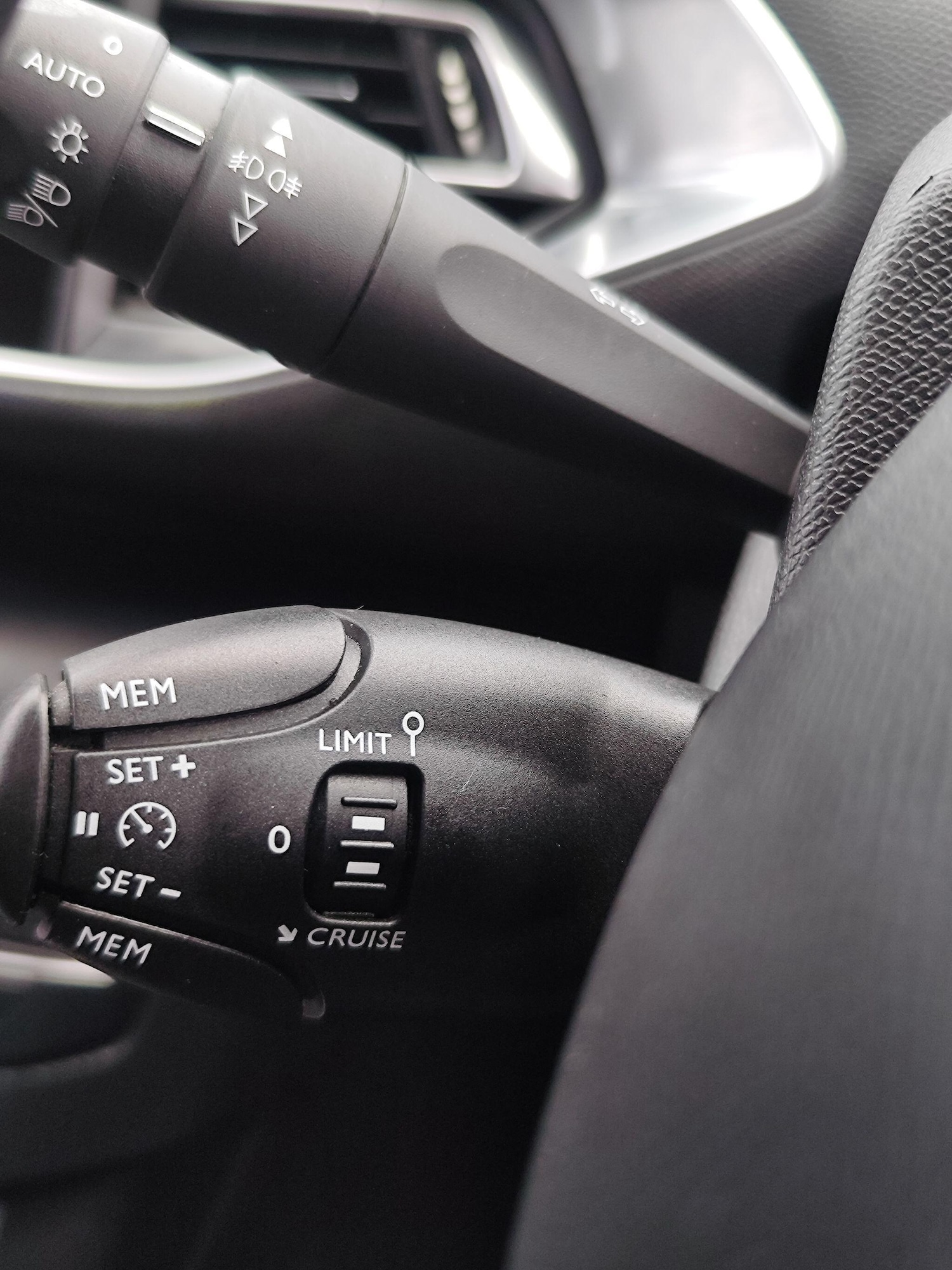 Used Peugeot 308 2017 for sale - 77016257: Photo 15