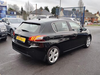 Used Peugeot 308 2017 for sale - 77016257: Photo