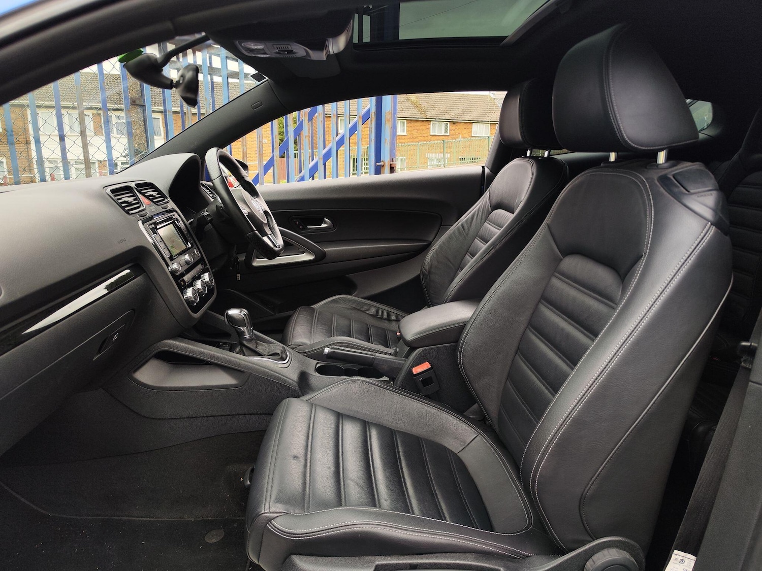 Used Volkswagen Scirocco 2014 for sale - 76315215: Photo 10