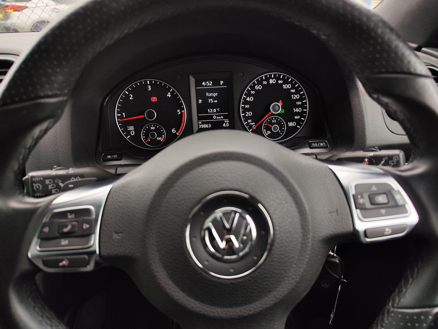 Used Volkswagen Scirocco 2014 for sale - 76315215: Photo 6