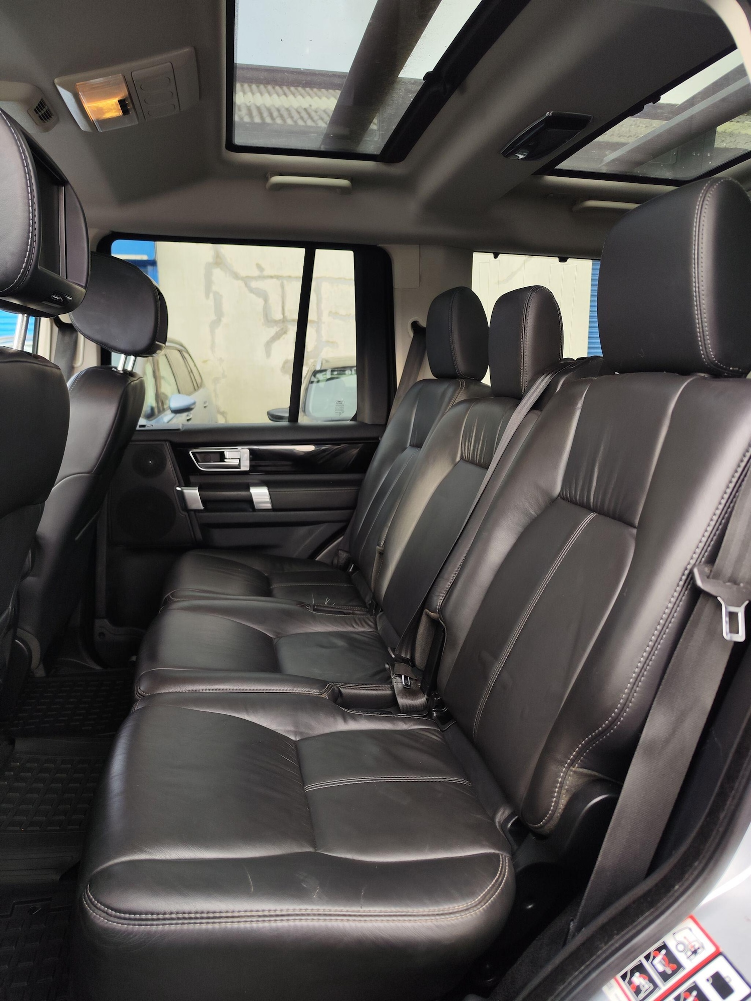 Used Land Rover Discovery 2016 for sale - 77237682: Photo 16