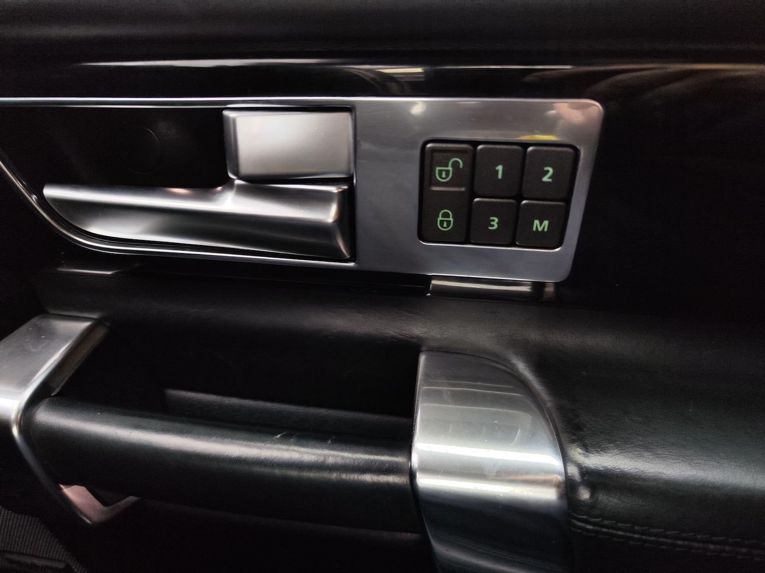 Used Land Rover Discovery 2016 for sale - 77237682: Photo 43