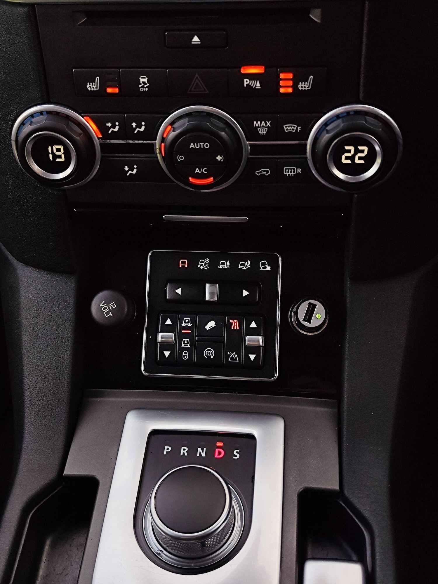 Used Land Rover Discovery 2016 for sale - 77237682: Photo 45