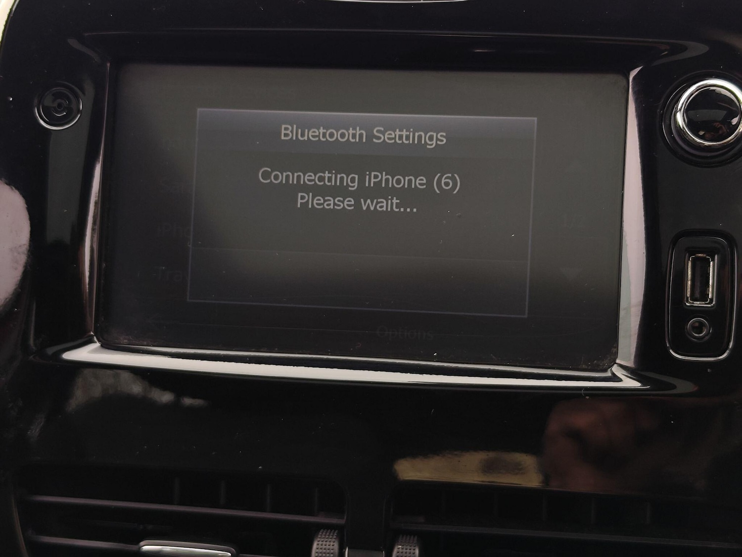 Used Renault Clio 2013 for sale - 76899024: Photo 19