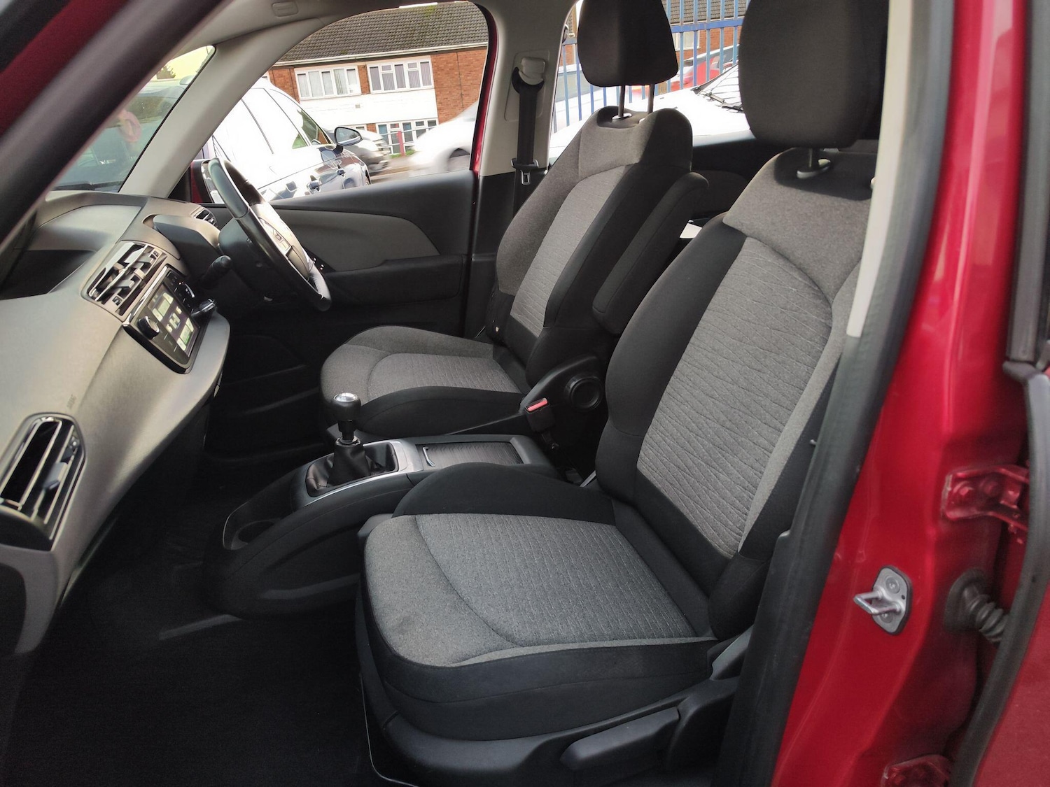 Used Citroen C4 Grand Picasso 2016 for sale - 76994247: Photo 16