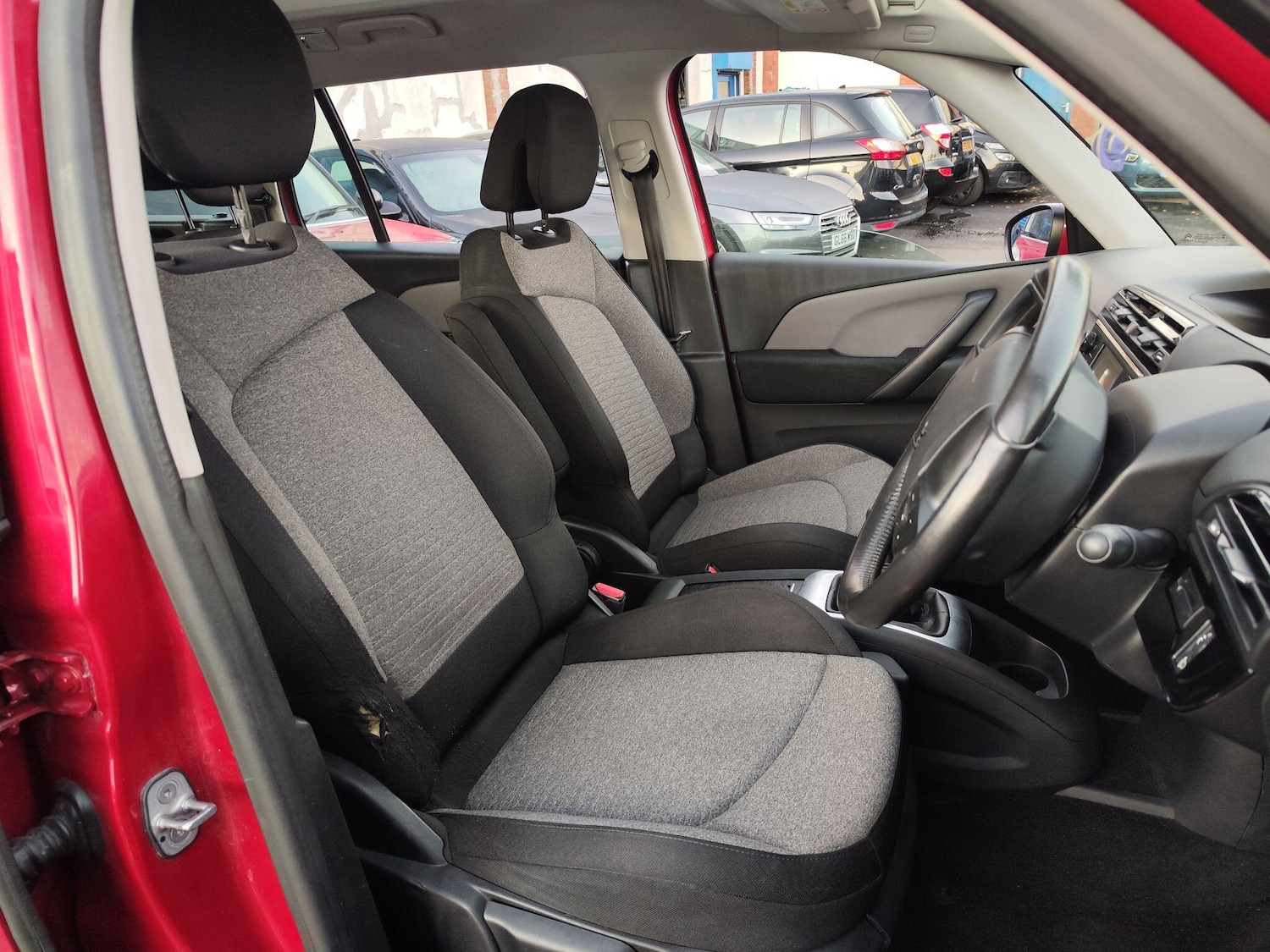 Used Citroen C4 Grand Picasso 2016 for sale - 76994247: Photo 9