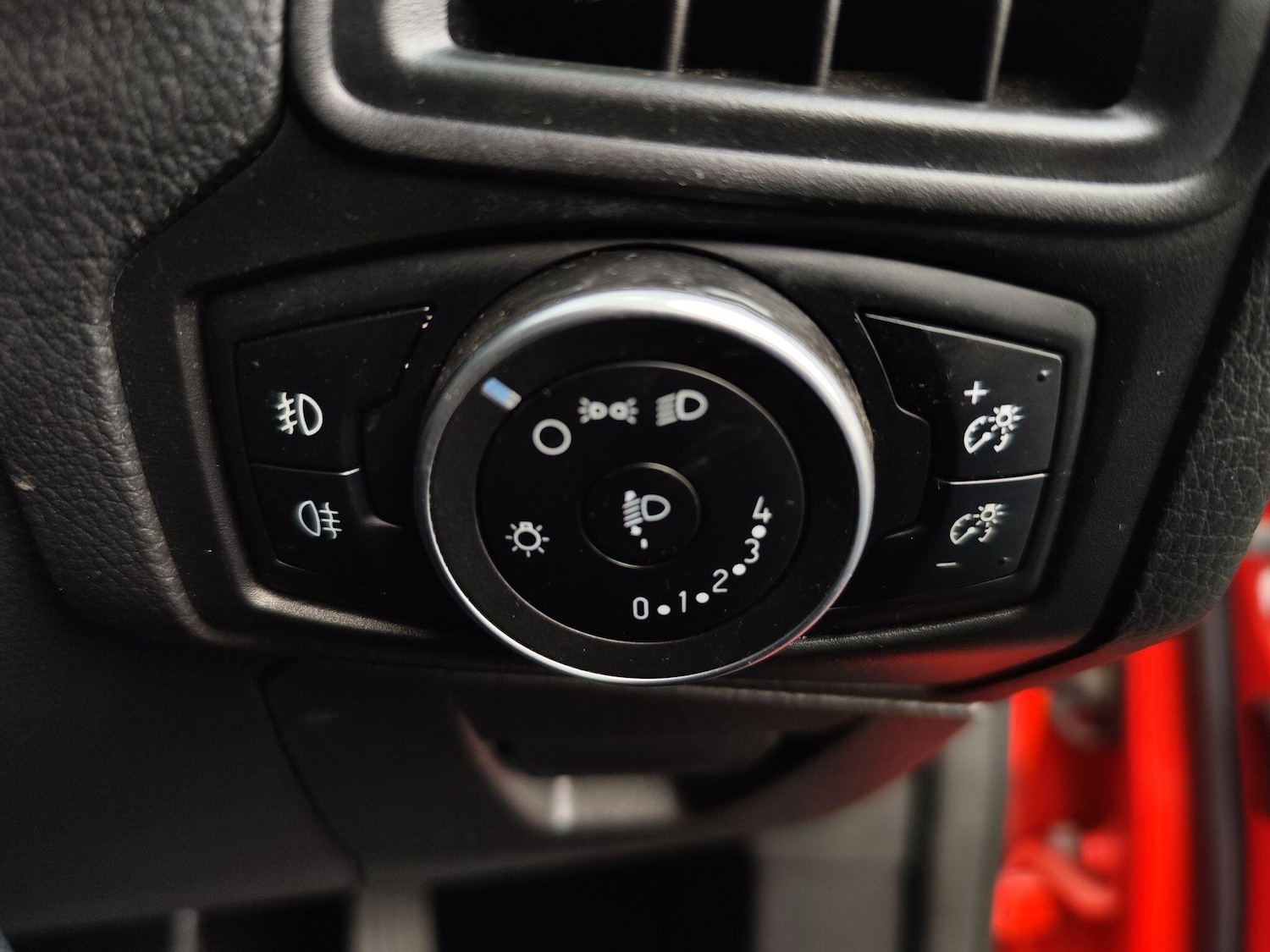 Used Ford Focus 2015 for sale - 76612815: Photo 16