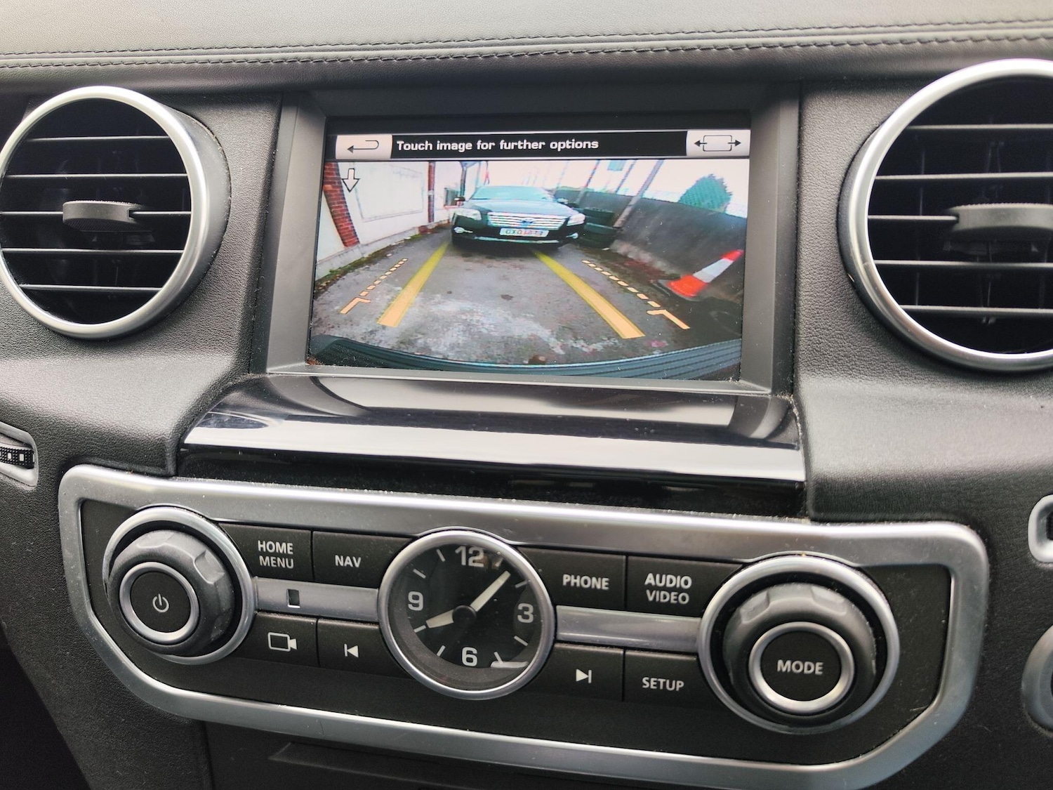 Used Land Rover Discovery 2016 for sale - 76513302: Photo 15