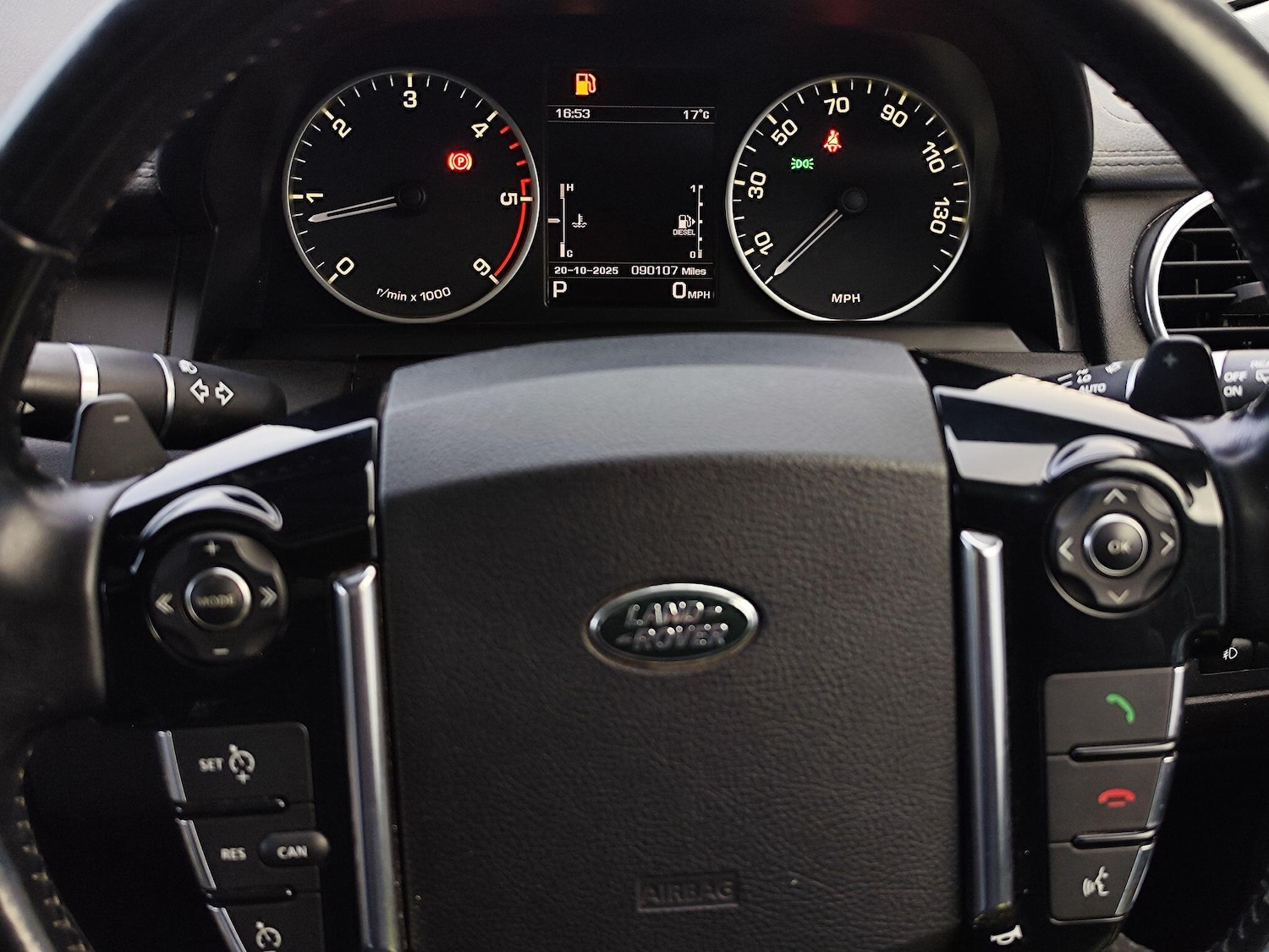 Used Land Rover Discovery 2016 for sale - 76513302: Photo 21