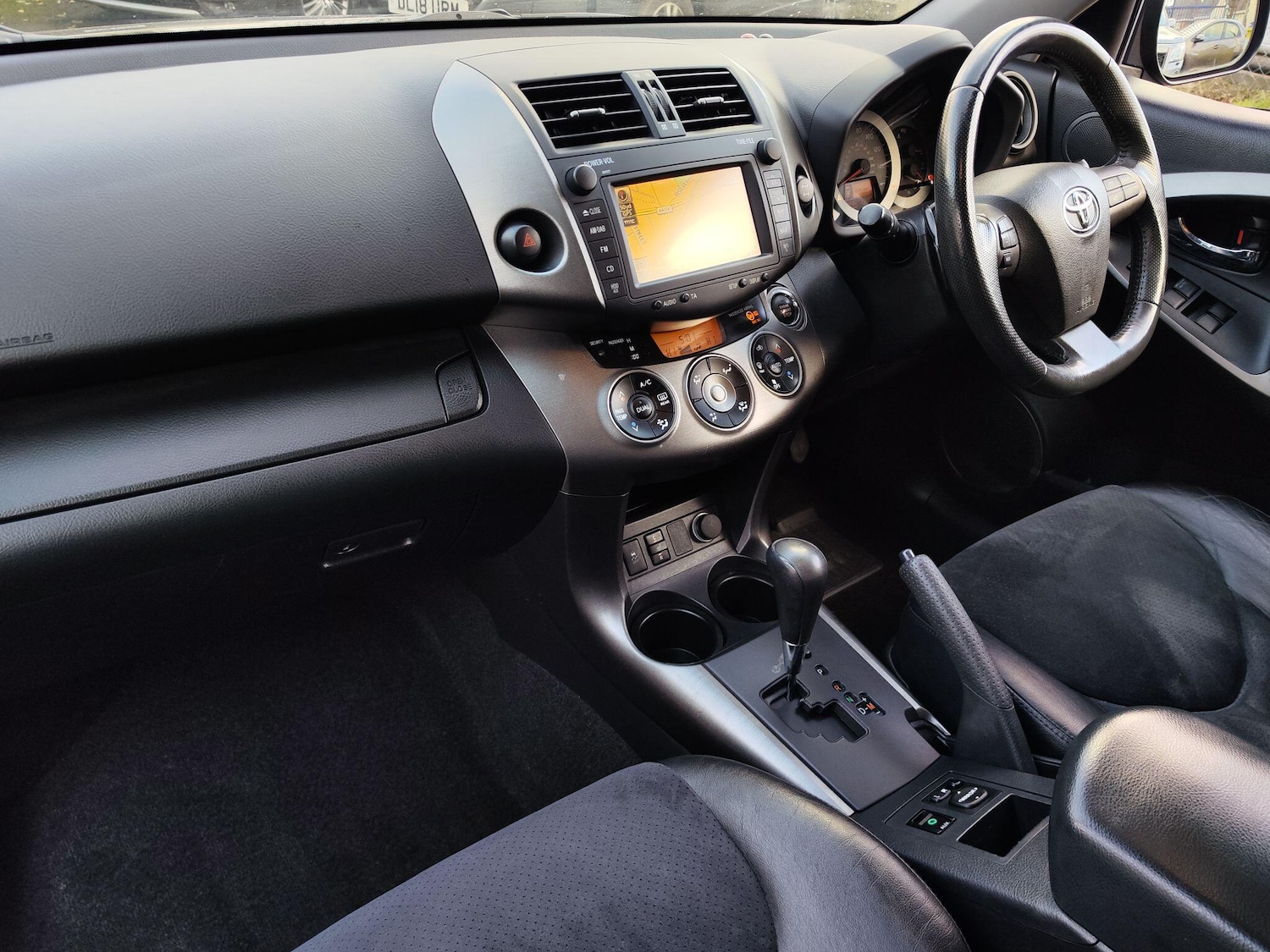 Used Toyota RAV4 2011 for sale - 76633991: Photo 21