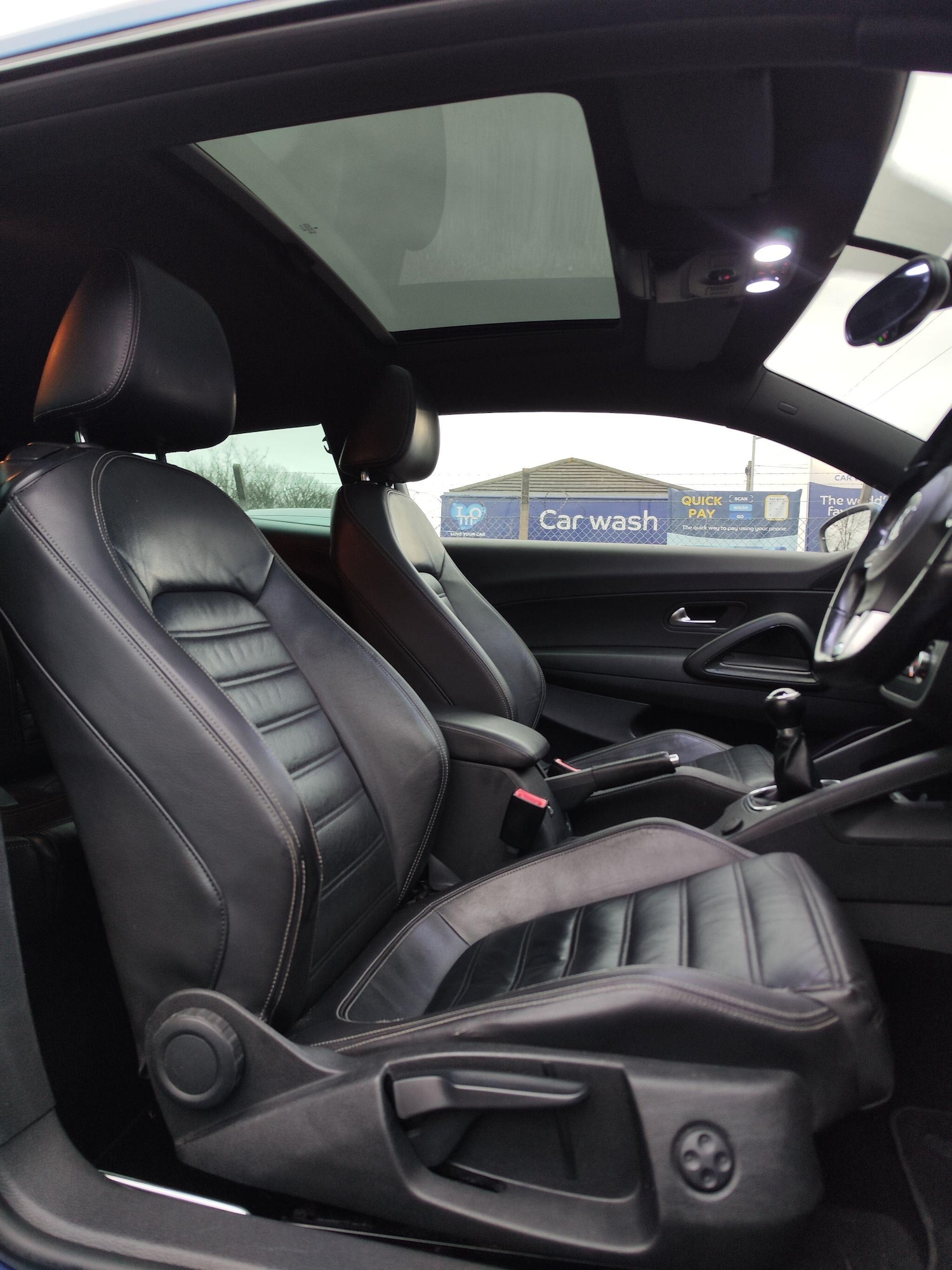 Used Volkswagen Scirocco for sale - 77315135: Photo 5