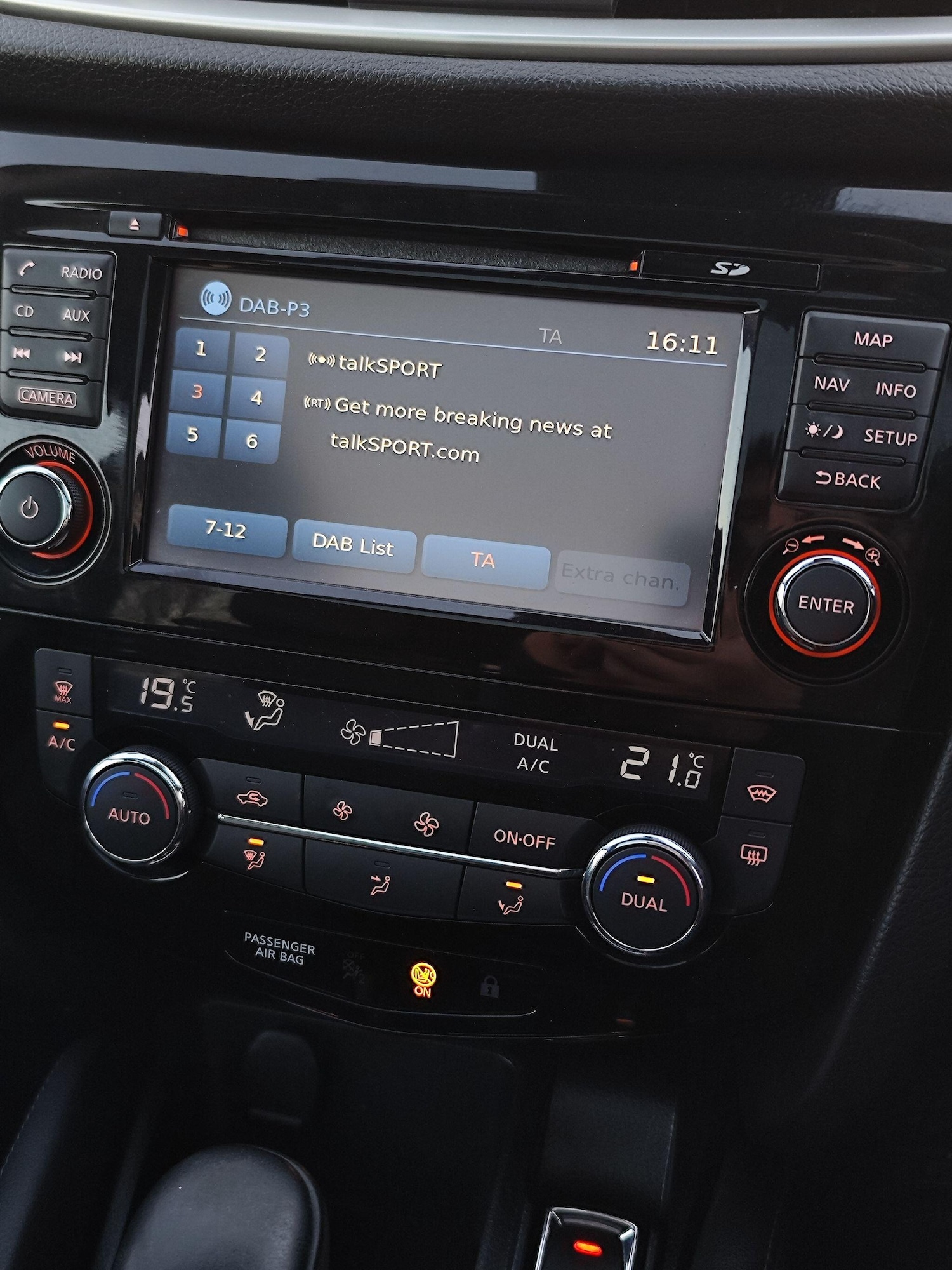 Used Nissan Qashqai 2015 for sale - 77237797: Photo 15