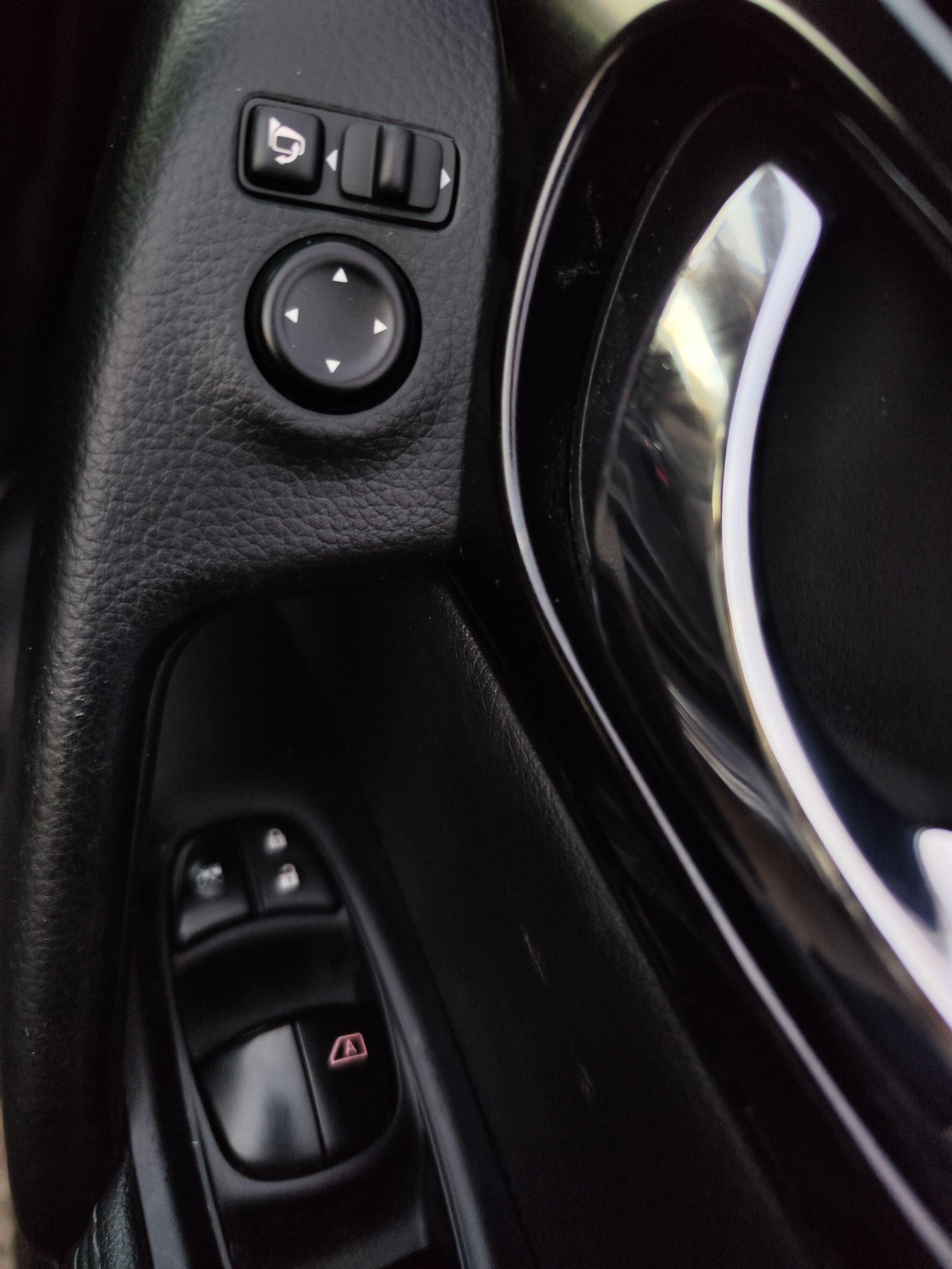 Used Nissan Qashqai 2015 for sale - 77237797: Photo 17