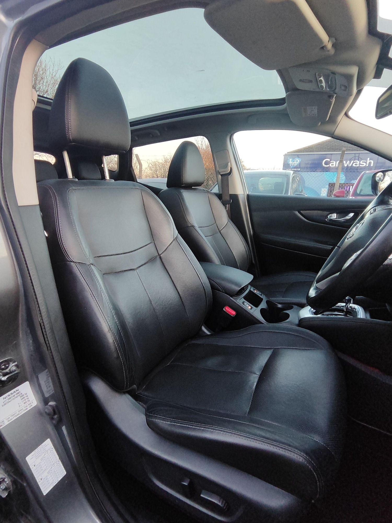 Used Nissan Qashqai 2015 for sale - 77237797: Photo 5