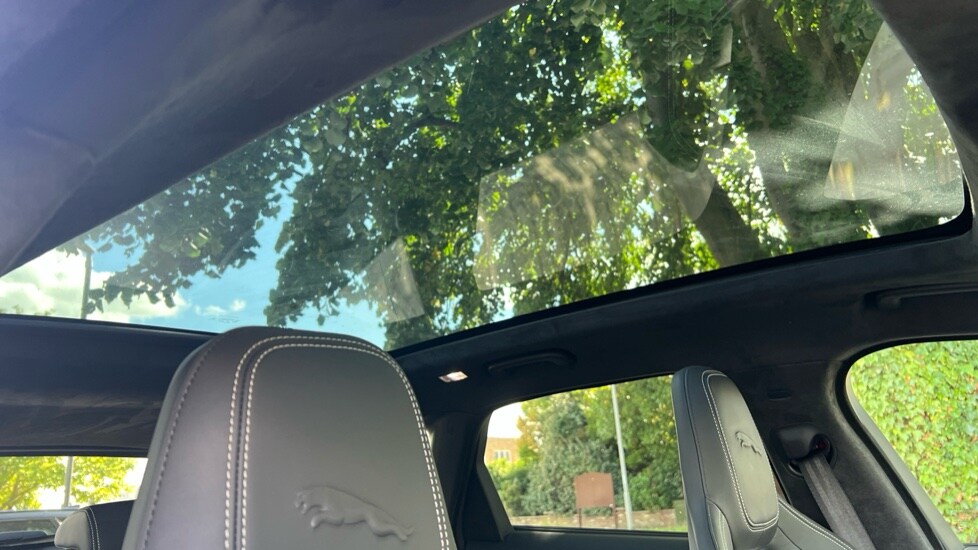 Used Jaguar F-Pace 2023 for sale - 77031288: Photo 35