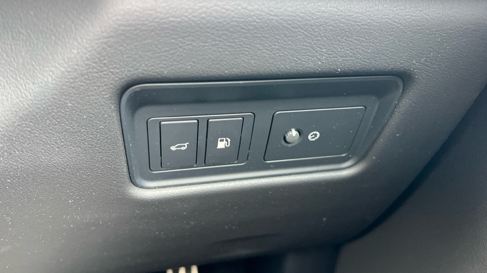 Used Jaguar F-Pace 2023 for sale - 76428305: Photo 46